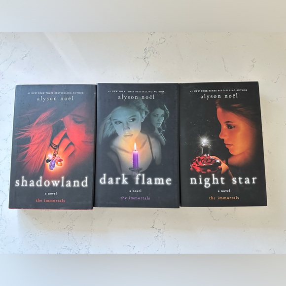 The Immortals by Alyson Noel Hardcover Books 3-5 - Picture 1 of 3